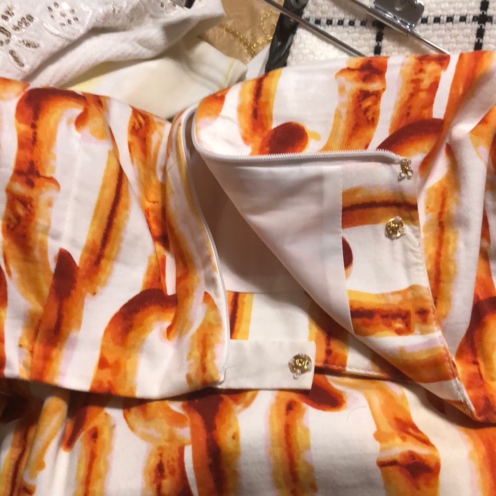 Retro style laced skirt